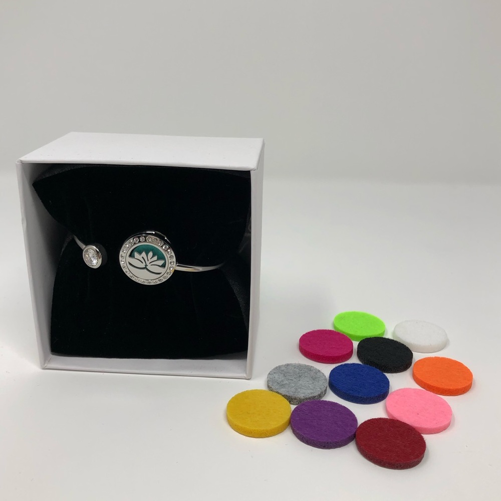 New! Aromatherapy Diffusing Lotus Bracelet - image 2